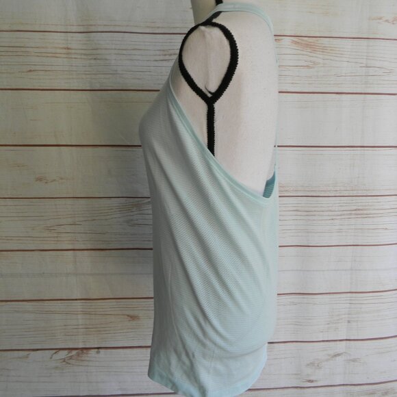 Lululemon Swiftly Tech Racerback Tank LIGHT TURQUOISE/AQUA SZ 8 - Picture 2 of 4
